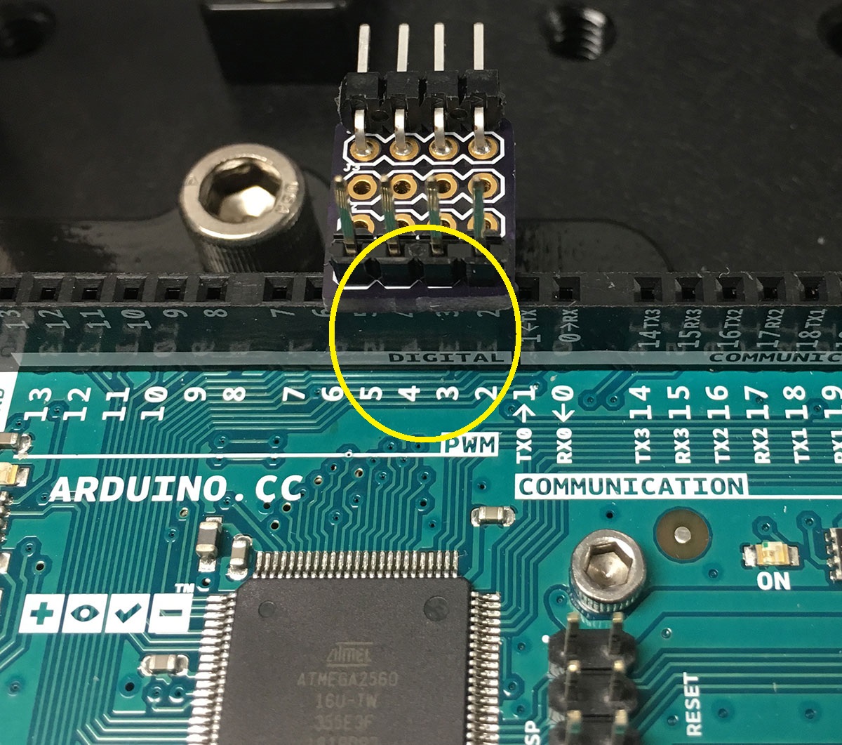 First 4pin-bus placement